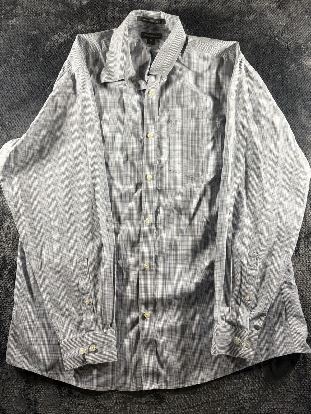 Eddie Bauer Shirt Mens L Large Relaxed Fit Grey Blue Cotton Plaid Wrinkle Free